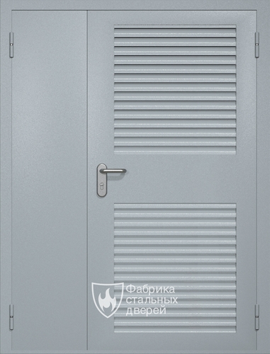 Полуторная техническая дверь RAL 7040 с большими жалюзийными решетками