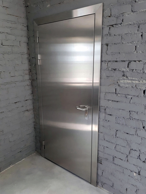 Дверь из нержавейки