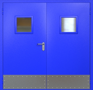 Двупольная противопожарная дверь ei60 RAL 5002 с квадратными стеклопакетами (узкий отбойник)