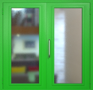 Двупольная техническая дверь RAL 6038 с максимальным остеклением (ручка-скоба, обе створки) Двупольная техническая дверь RAL 6038 с максимальным остеклением (ручка-скоба, обе створки)